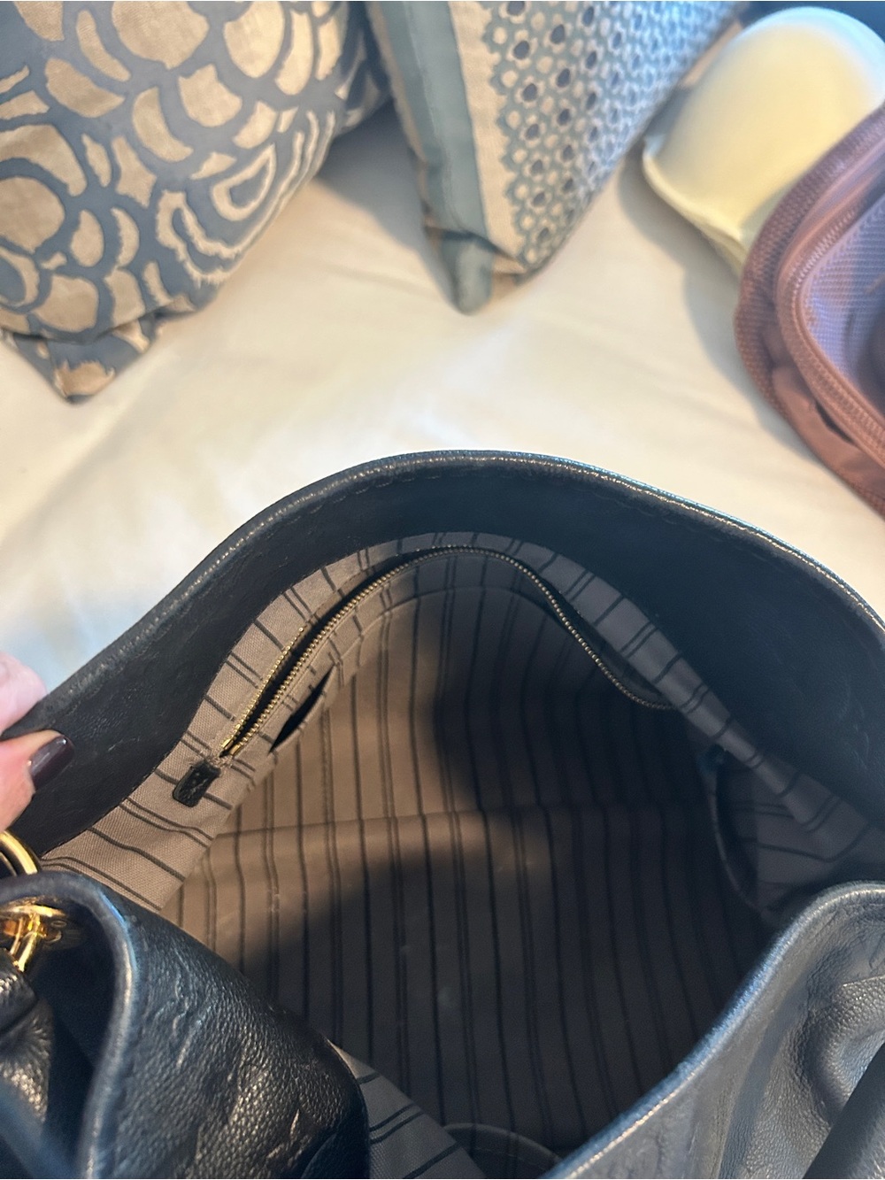 Louis Vuitton Artsy MM Empreinte Black - Picture 10 of 10